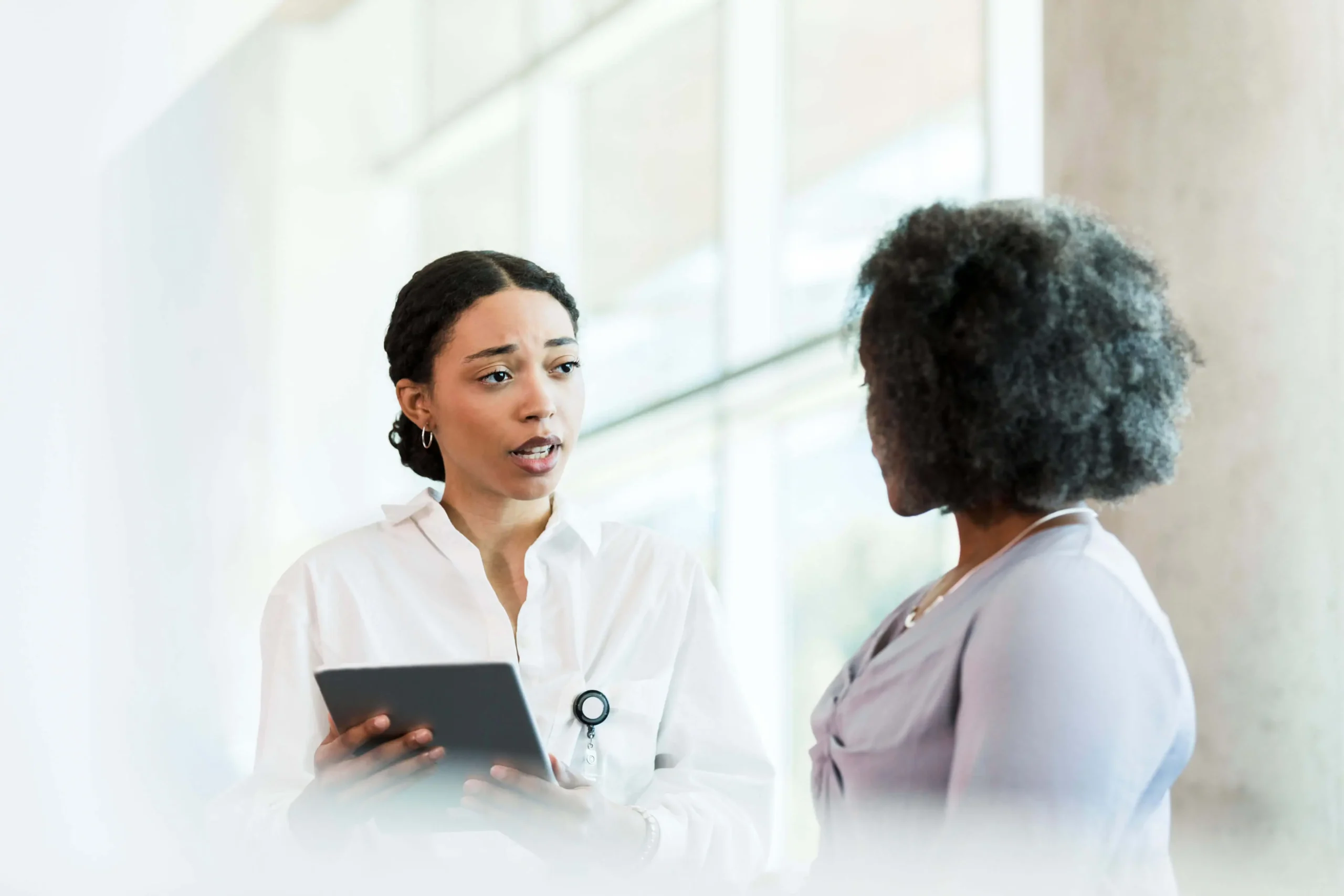 medication-assisted-treatment mat doctor talking with patient